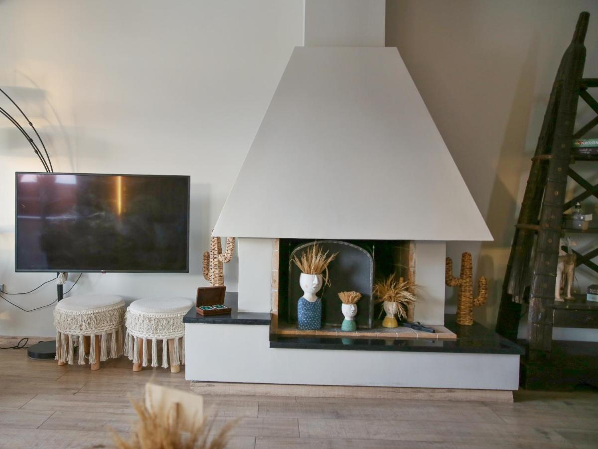 Boho Beach House In Itea-Delphi Экстерьер фото